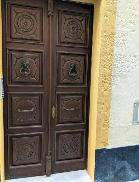 דירות קדיז Plaza San Juan De Dios מראה חיצוני תמונה